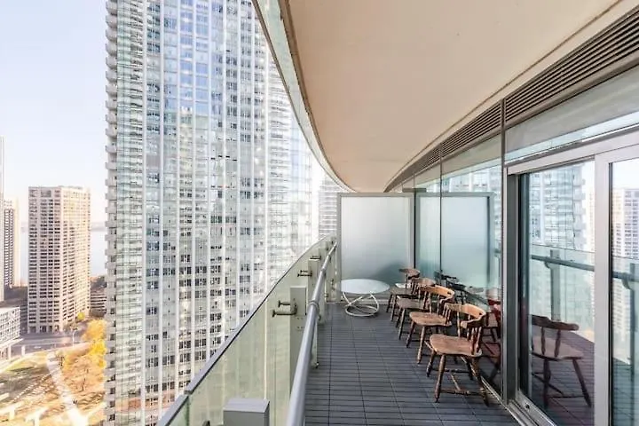 Comfort Opulence Suites Downtown High Floor Condo With Balcony City View Toronto Hotel